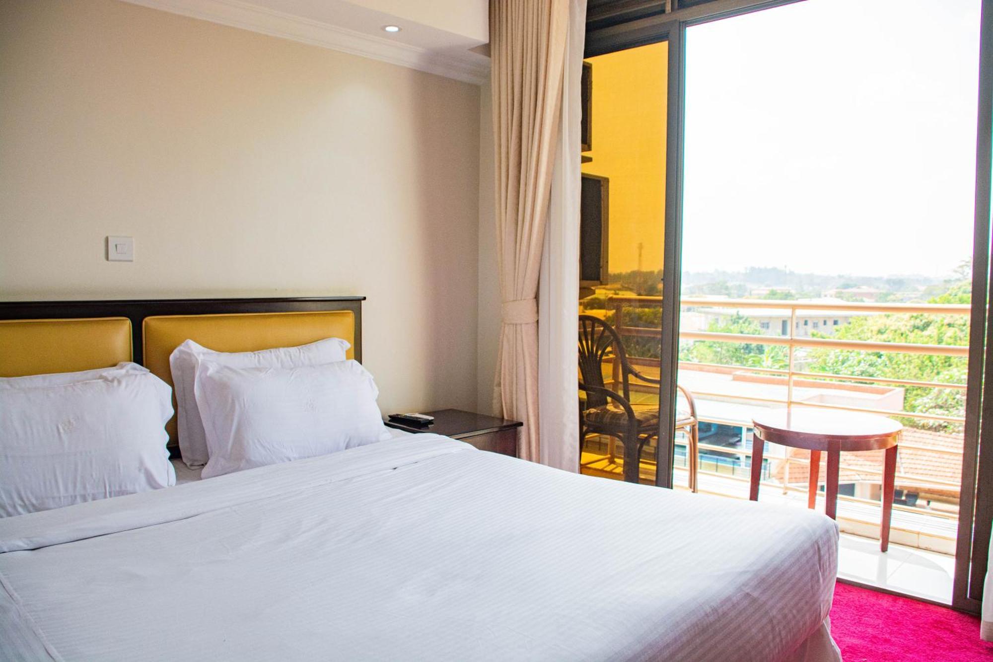 Bomah Hotel Limited Gulu ภายนอก รูปภาพ