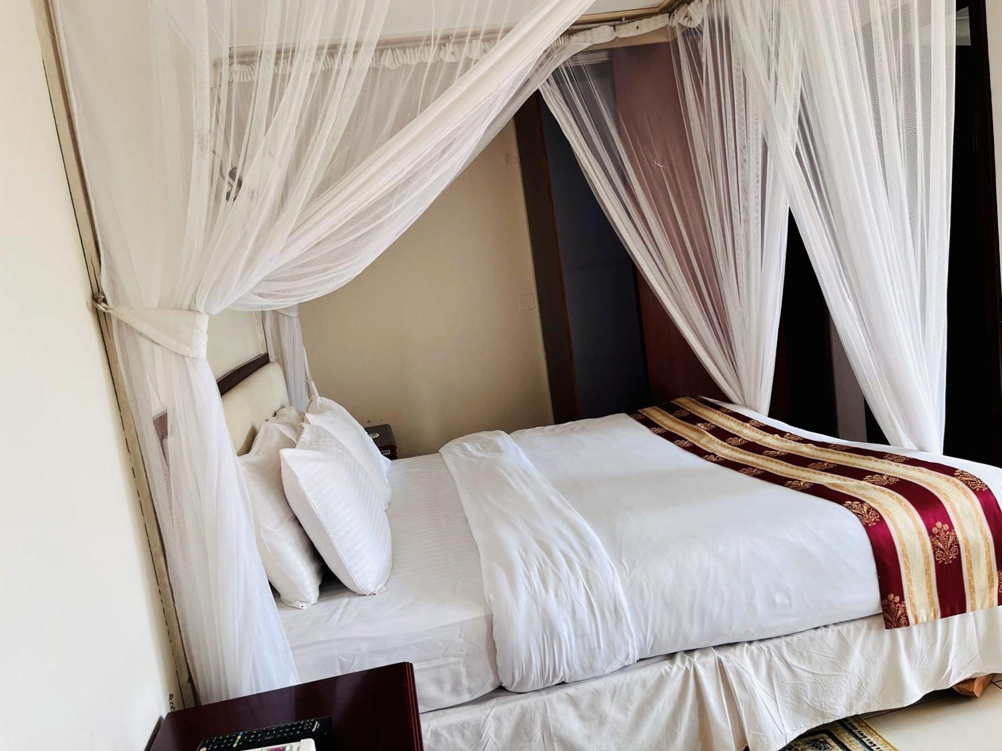 Bomah Hotel Limited Gulu ภายนอก รูปภาพ