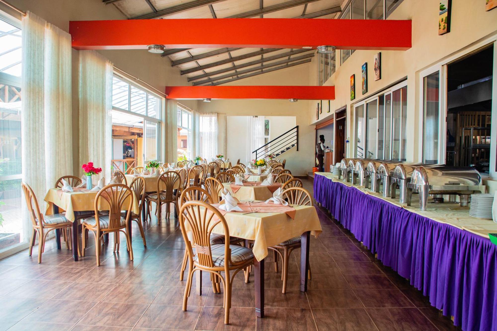 Bomah Hotel Limited Gulu ภายนอก รูปภาพ