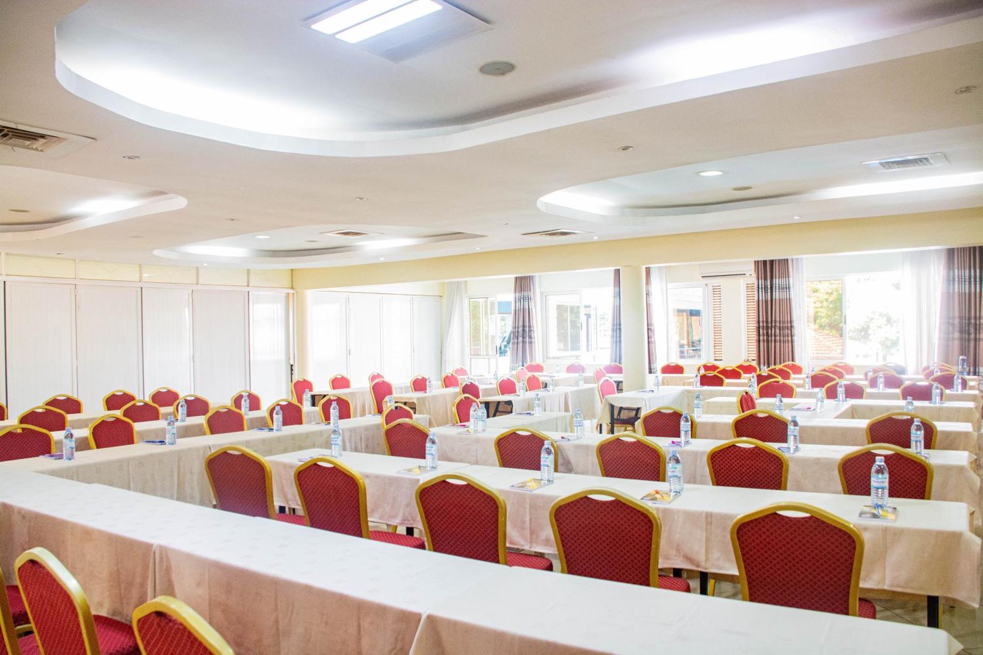 Bomah Hotel Limited Gulu ภายนอก รูปภาพ