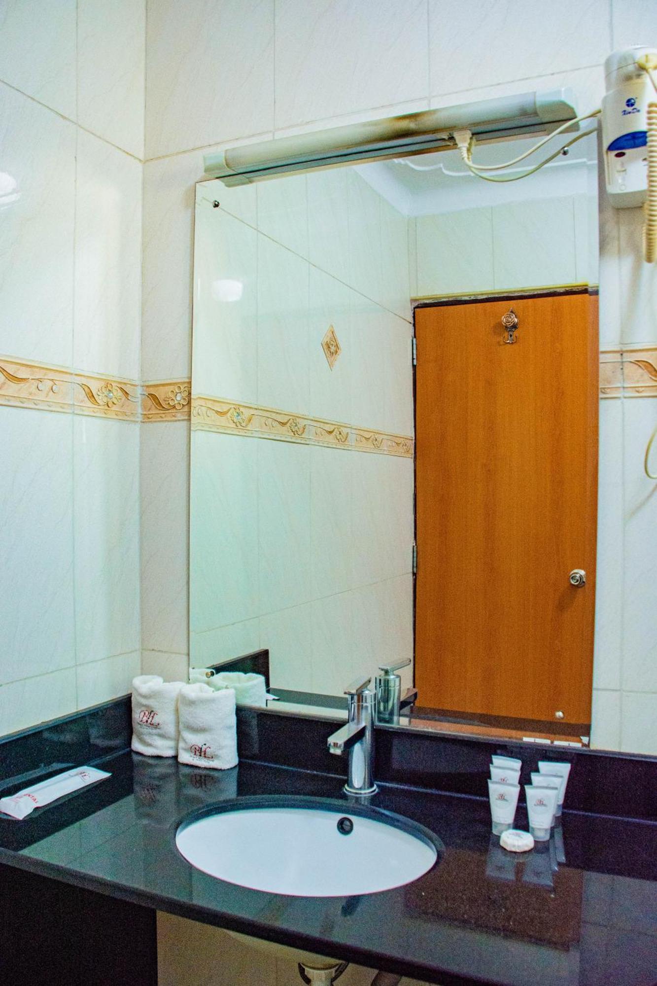 Bomah Hotel Limited Gulu ภายนอก รูปภาพ