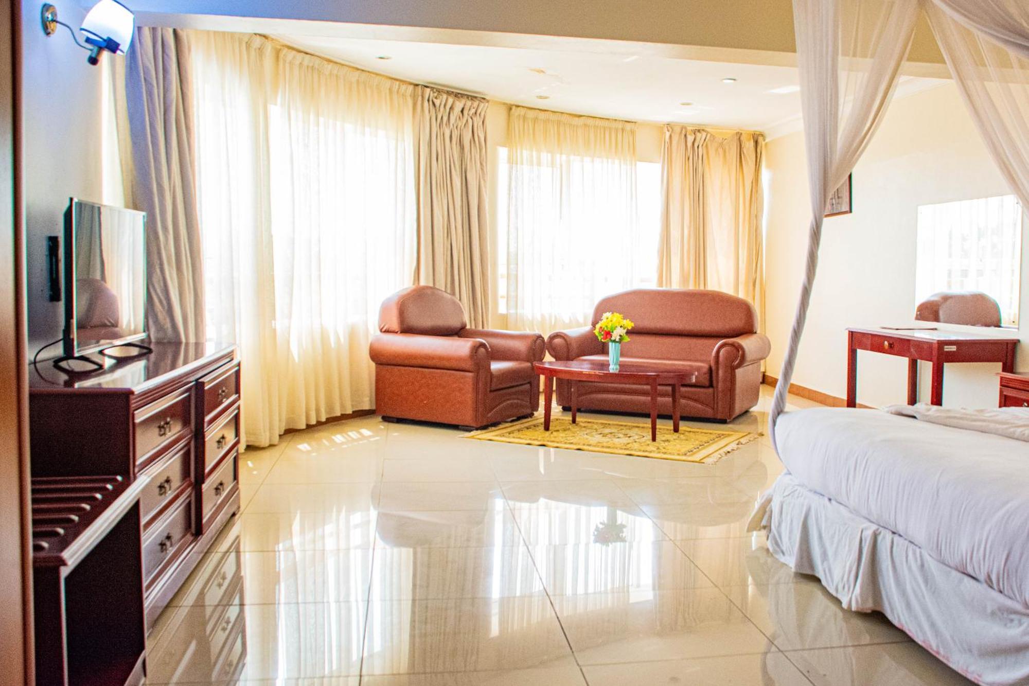 Bomah Hotel Limited Gulu ภายนอก รูปภาพ